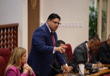 Parlamentario di AVP, John Hart: Despues di laga refineria putri pa 7 aña; awo diripiente MEP tin solucion pa San Nicolas