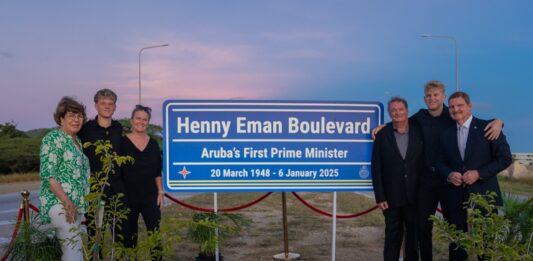 Aruba su prome Minister President Henny Eman: Un ruman cu a carga su famia y su partido pero mas cu tur su pais for di crisis