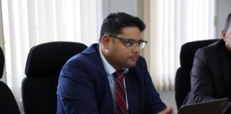 E manera cu un sociedad ta trata su grandinan ta un refleho directo di su norma y balornan