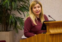 Parlamentario Jennifer Arends-Reyes: Momento a yega pa mayor siguridad riba beach cu introduccion di lifeguards