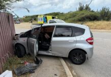 Menor di edad levemente herida den accidente na Pavia