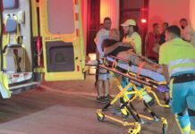 Peaton alcansa pa auto den Playa