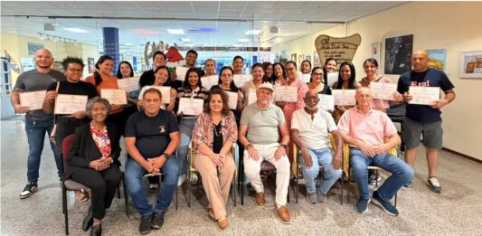 Curso exitoso di Papiamento pa cursista Colombiano: FLP a contribui na proyecto “Casa de Colombia” di Consulado Colombiano