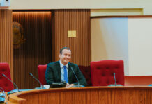 Minister Geoffrey Wever” Reforma di expatregeling fiscal ta crea caminda concreto pa nos profesionalnan Arubiano pa bin cas bek