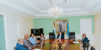 Minister Geoffrey Wever ta reuni cu Sunrise City Coconut Collective pa dialoga tocante desaroyo di San Nicolas