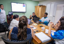 Federacion a presenta atletanan den ambos gimnasia artistico y ritmico: Comite Olimpico Arubano a reuni cu Federacion Gymnastico Arubano