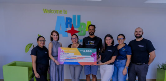 Aruba Tourism Authority cu donacion na Fundacion Pa Nos Comunidad: Cu fondo genera di Autentico Aruba Culinary Festival 2025