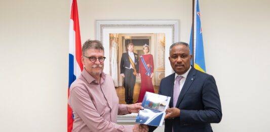 Minister Dowers ta enfatisa importancia di integridad pa un clima di negoshi fuerte na Aruba