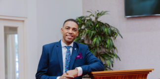 Parlamentario Tevreden ta pidi Wyatt Ras pa intensiva y guia den e crisis actual di salud mental