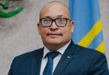 Parlamentario Edgard Vrolijk: Mike Eman ta permiti dumpnan ilegal kibra ley y contamina nos barionan