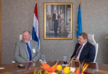 Representantenan di Air France–KLM di bishita cerca Premier Eman