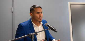 Despues di mas cu 10 aña: Gobierno ta anuncia modernisacion di beach policy