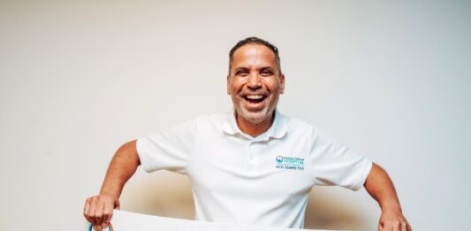 Su dedicacion y pasion ta un inspiracion pa otro: Daniel Gonçalves ta HOH su prome empleado di luna pa aña 2026