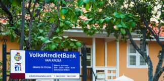 Minister Geoffrey Wever: ta flexibilisa condicionnan di hipoteca na Volkskredietbank