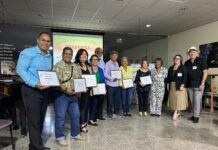 Parlamentario Eduard Pieters (PPA) reflexionando riba Dia di Idioma Materno: “Papiamento no mester ta djis un simbolo of adorno di temporada”