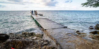 Inicio di renobacion di Pier Savaneta Ex Brisas Del Mar