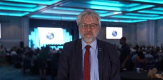 Profesor Govert Buijs ta elogia iniciativa comunitario di Premier Mike Eman: “E bon comun ta algo cu nos mester haci hunto”