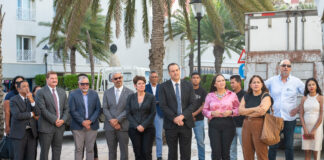 Prome Minister Eman: A marca inicio di construccion di studentenflat den Centro di Oranjestad
