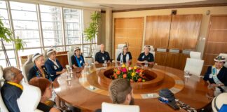 Delegacion FECC Germany di bishita cerca Prome Minister pa fortalece cooperacion cultural