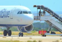 Bommelding riba Jetblue a pone tur vuelo desvia