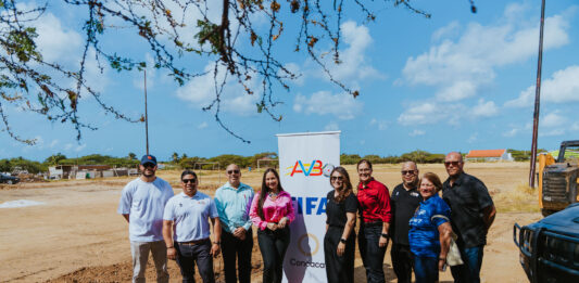 Minister di Deporte, Gerlien Croes, ta anuncia inicio oficial di proyecto “FIFA Mini Arena Turf” na S.V. Unistars Pos Chikito