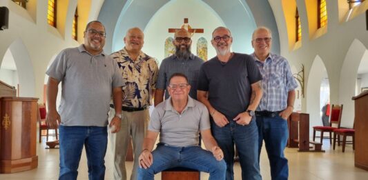 Di Youth Explosion Aruba pa Jesus Explosion Trinidad & Tobago