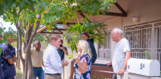 Mas cerca di comunidad: Accion den Bario ta sigui crece