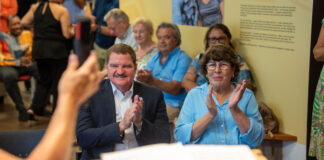 Premier Eman na apertura di Exposicion “SITE–SIDE–SIGHT WALKS” na Museo Arqueologico Nacional Aruba