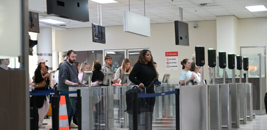 Aeropuerto di Aruba ta redefini control di frontera: innovado, sigur y eficiente