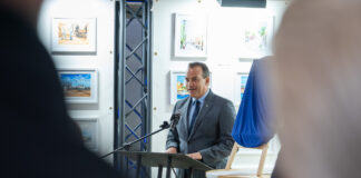 Minister Geoffrey Wever: Desvelo di stampia conmemorativo na honor di Prome Minister Henny Eman