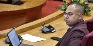 Eduard Pieters (PPA): “Parlamento a silencia gremionan y ta pone autonomia di Aruba na riesgo”