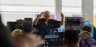 Orkesta Nacional bou direccion di Frankil Granadillo cla pa resona den gran forma nos Himno Nacional