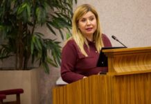 Lider di Fraccion AVP, Jennifer Arends-Reyes: Gobierno tin e responsabilidad di proteha e consumidor Arubiano