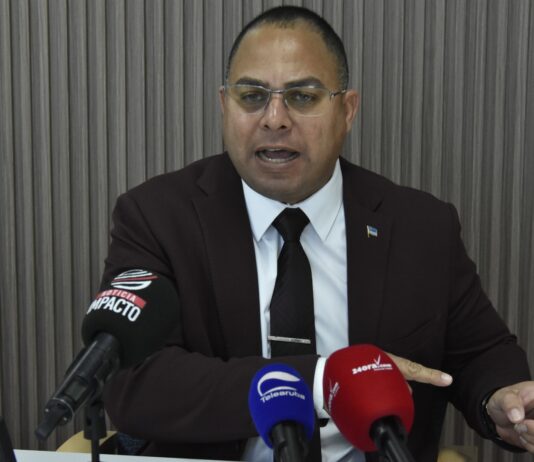 Eduard Pieters fraccion PPA: “HOFA y e riesgo pa nos democracia: Ken lo tuma decision pa Aruba?”