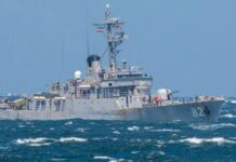 Trump a afirma cu Merca a destruí nuebe barco di guera Iraní