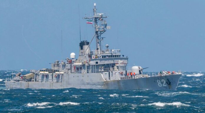 Trump a afirma cu Merca a destruí nuebe barco di guera Iraní