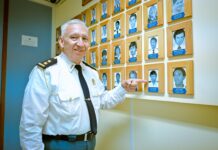 Comisario di Polis uniforma Silvio de Mey: Mi ta agradecido