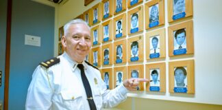 Comisario di Polis uniforma Silvio de Mey: Mi ta agradecido