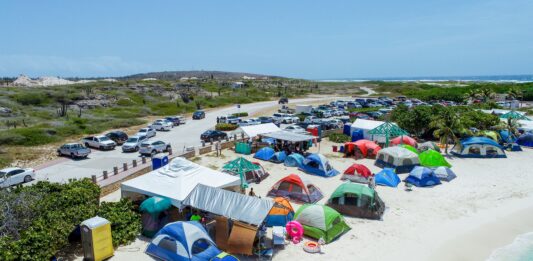 Temporada di campamento ta cla pa inicia: Menos permiso y hende campando e aña aki pero KPA si ta prepara