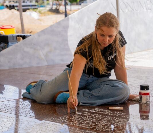 Trabounan di mantencion na Monumento 18 di Maart den preparacion pa celebracion nacional