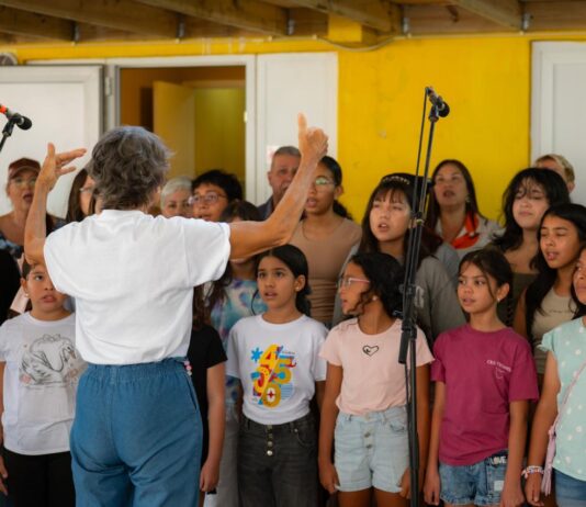 Coro original y e generacion nobo ta prepara: Cu orguyo lo canta “Aruba Dushi Tera” pa nos celebracion nacional