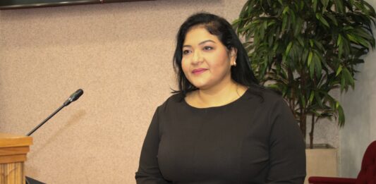 Parlamentario Xiomara Maduro: 40 Aña Status Aparte, pa Eman entrega autonomia di Aruba na Hulanda?