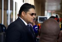 Parlamentario di AVP, John Hart: Parlamento tambe kier tende kico AWSS ta haciendo pa cu molester na Parkietenbos