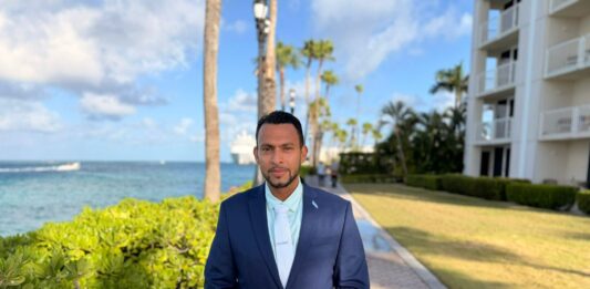 Parlamentario di AVP, Dennerich Kelly: Recordando 13 di maart 2020 – E dia cu Aruba a para paralisa y kico nos a siña di dje