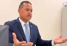 Parlamentario Ing. Carlos Bermudez: “Respet pa sindicato no ta sinonimo di silencio”