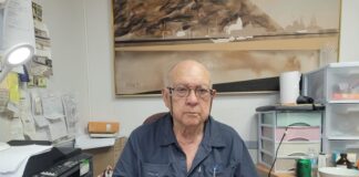 Historia tras di Cortina: Cu Vision, Conviccion, Strategia, Determinacion y Recursonan di un ciudadano di Aruba cu a trece MEP na un Victoria Abrumador