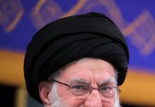 A Confirma fayecimento di e Lider Supremo di Iran, Ayatollah Ali Khamenei