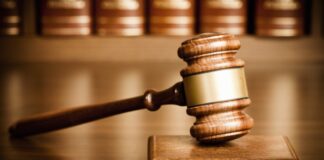 Abogado ta haya cu mester declara sospechoso di inmoralidad liber