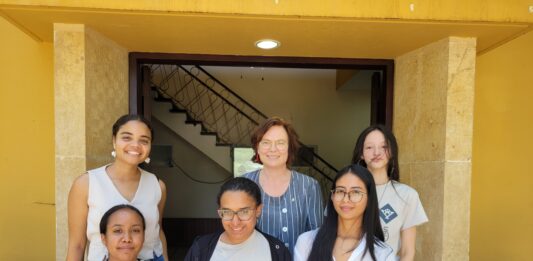 “Ciudadania Europeo mester por ta sinti tambe na Aruba”