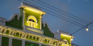 DEZHI a muda pa un localidad nobo na Wilhelminastraat 7 ā Cas Veneranda
